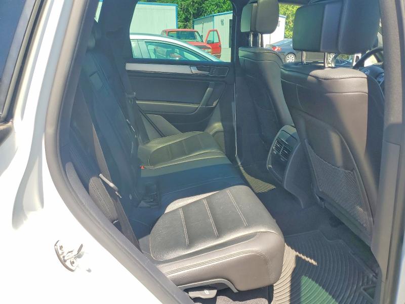 Продаж на аукціоні авто 2017 Volkswagen Touareg, vin: WVGRF7BP8HD003284, номер лоту: 55415286
