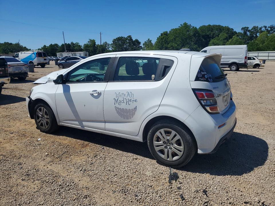 52104746 :رقم المزاد ، 1G1JG6SB0L4102163 vin ، 2020 Chevrolet Sonic مزاد بيع