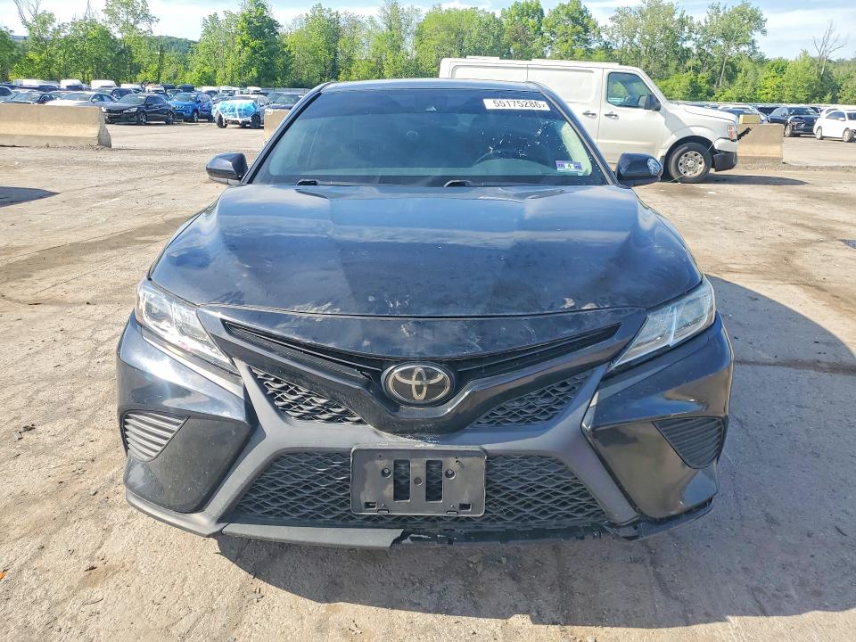 2019 Toyota Camry მანქანა იყიდება აუქციონზე, vin: 4T1B11HK6KU195787, აუქციონის ნომერი: 55175286