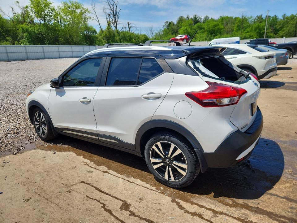 Продажа на аукционе авто 2019 Nissan Kicks, vin: 3N1CP5CU3KL483660, номер лота: 55016156