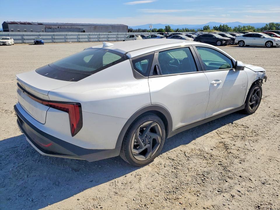 Продажа на аукционе авто 2025 Kia K4, vin: 3KPFU4DE6SE018282, номер лота: 51650816