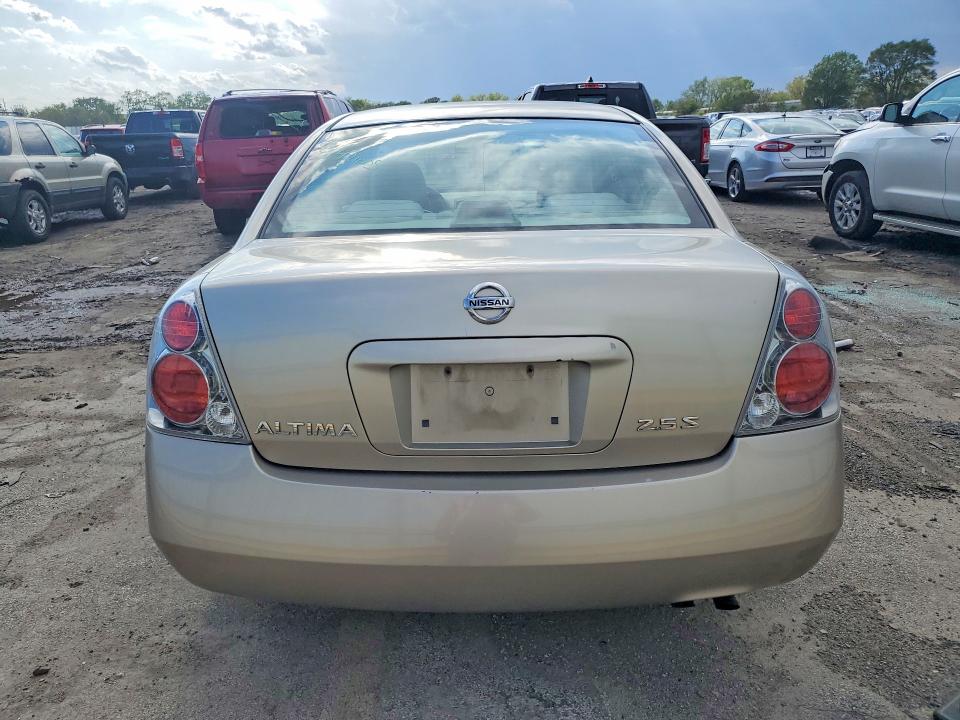 2005 Nissan Altima მანქანა იყიდება აუქციონზე, vin: 1N4AL11D95C240243, აუქციონის ნომერი: 51760456