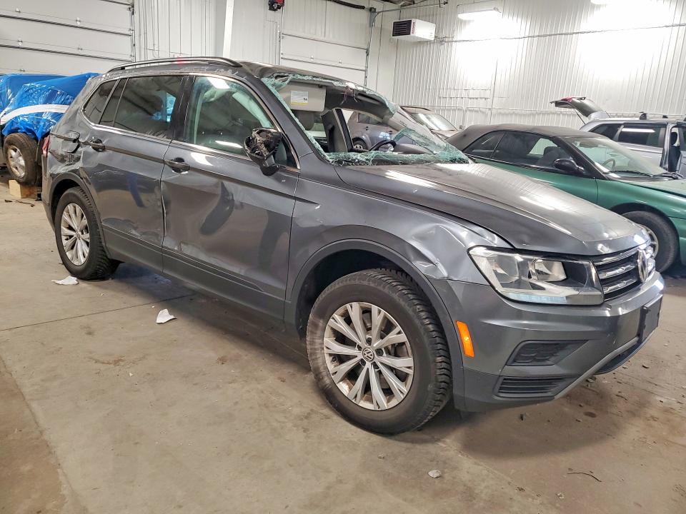 Продажа на аукционе авто 2019 Volkswagen Tiguan, vin: 3VV2B7AX5KM107229, номер лота: 52895116