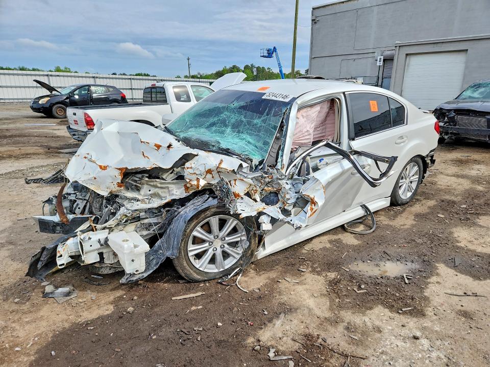 52443146 :رقم المزاد ، 4S3BMBB67C3019951 vin ، 2012 Subaru Legacy مزاد بيع