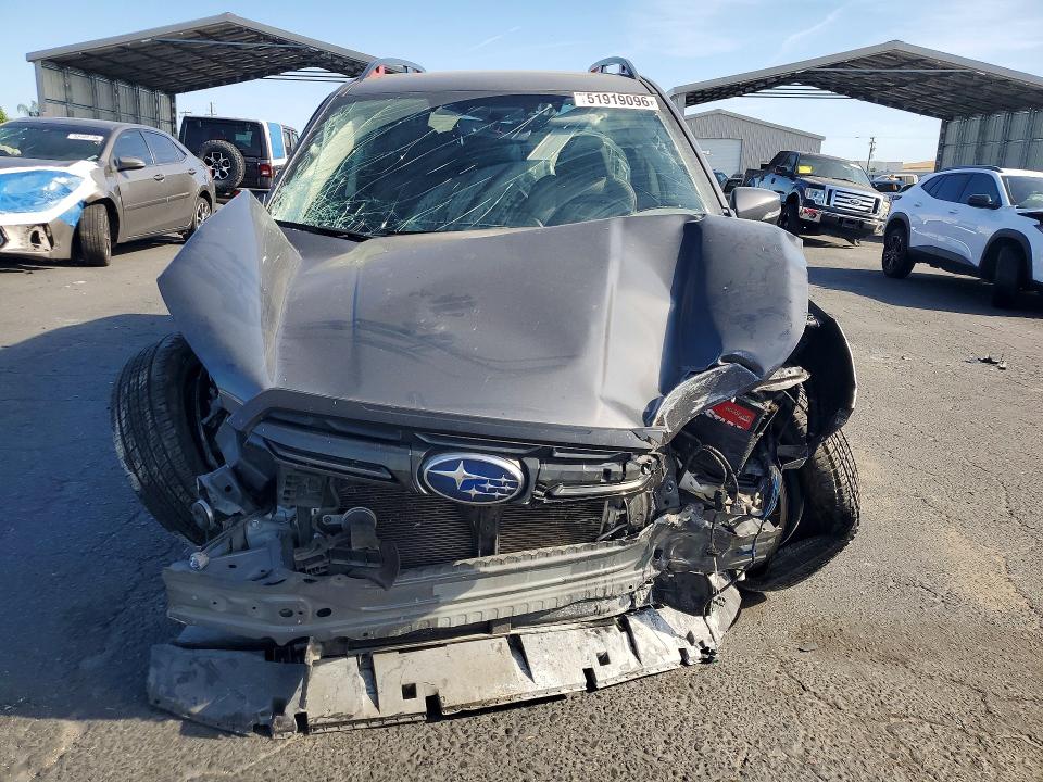 Продажа на аукционе авто 2022 Subaru Forester, vin: JF2SKAJC1NH422564, номер лота: 51919096