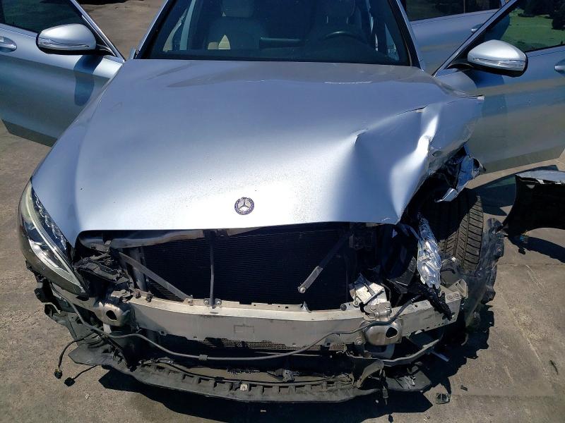 Продажа на аукционе авто 2015 Mercedes-benz C, vin: 55SWF6GBXFU025628, номер лота: 53192146