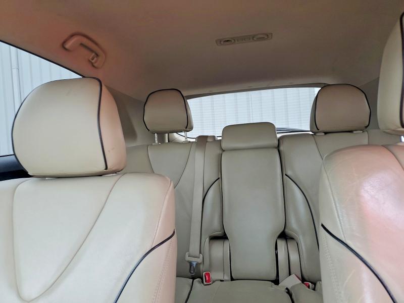52820786 :رقم المزاد ، 4T3ZA3BB0BU048228 vin ، 2011 Toyota Venza مزاد بيع