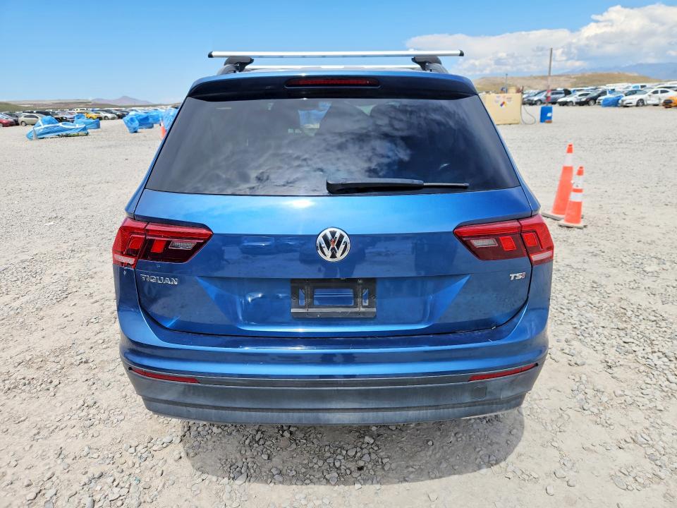 Продажа на аукционе авто 2018 Volkswagen Tiguan, vin: 3VV1B7AX9JM021447, номер лота: 51974876