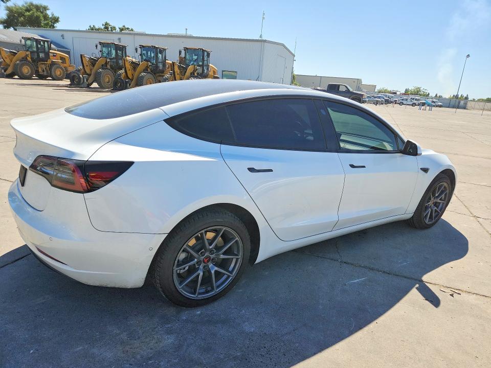 53265186 :رقم المزاد ، 5YJ3E1EA3NF112256 vin ، 2022 Tesla Model 3 مزاد بيع