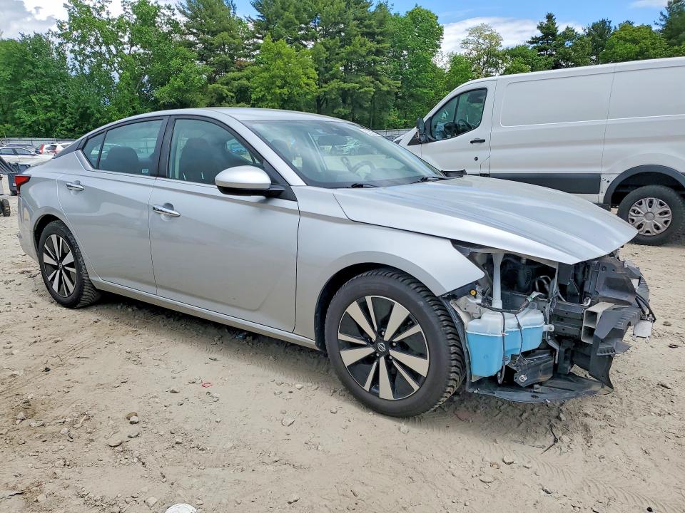 Продажа на аукционе авто 2021 Nissan Altima, vin: 1N4BL4DV4MN352428, номер лота: 55325166