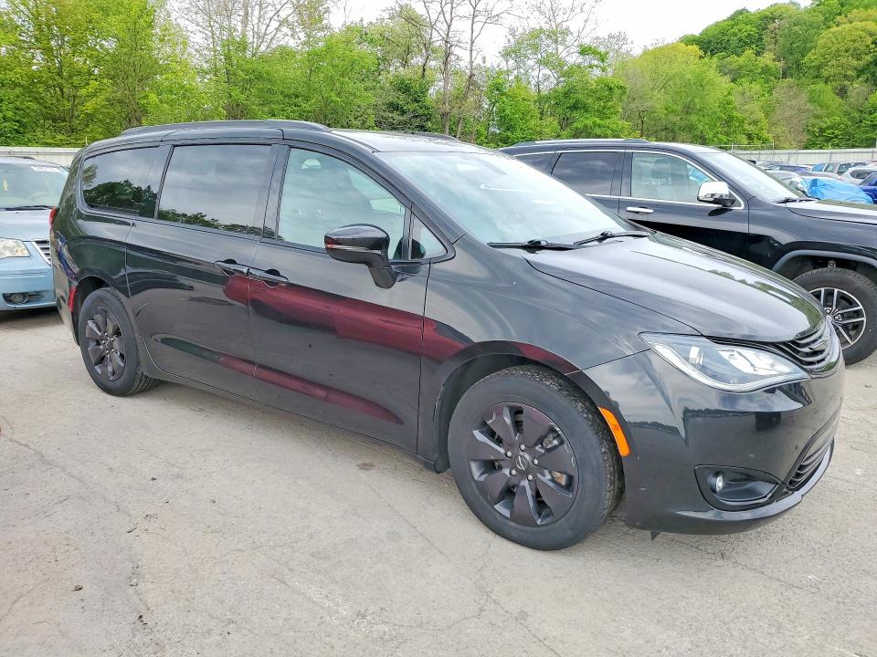 Продаж на аукціоні авто 2019 Chrysler Pacifica, vin: 2C4RC1N70KR577713, номер лоту: 53781686