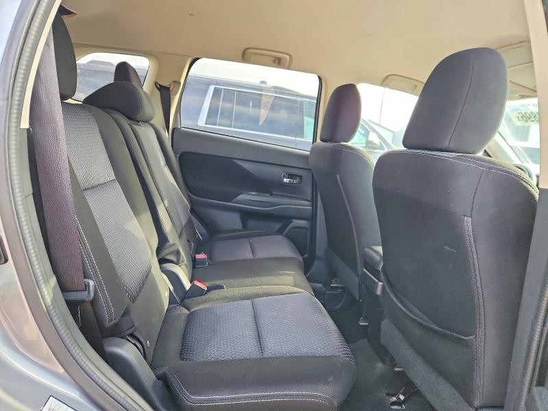2018 Mitsubishi Outlander მანქანა იყიდება აუქციონზე, vin: JA4AZ3A36JZ025223, აუქციონის ნომერი: 53630896