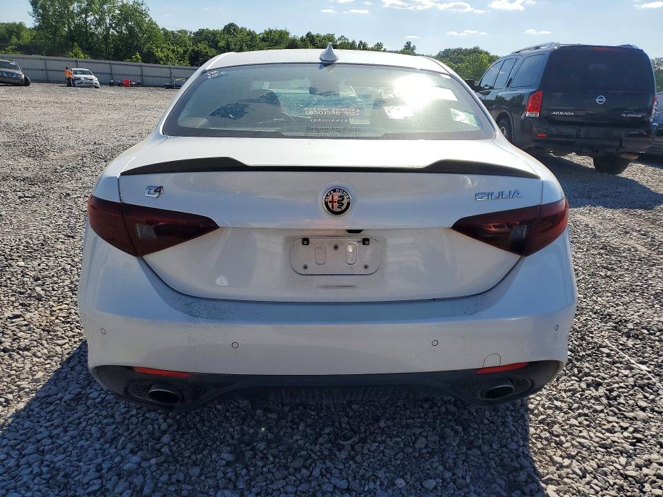 Продаж на аукціоні авто 2017 Alfa Romeo Giulia, vin: ZARFAEEN9H7560780, номер лоту: 52135246