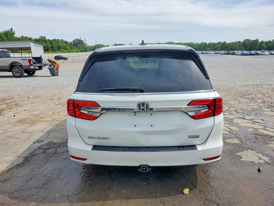 53059726 :رقم المزاد ، 5FNRL6H75KB102353 vin ، 2019 Honda Odyssey مزاد بيع