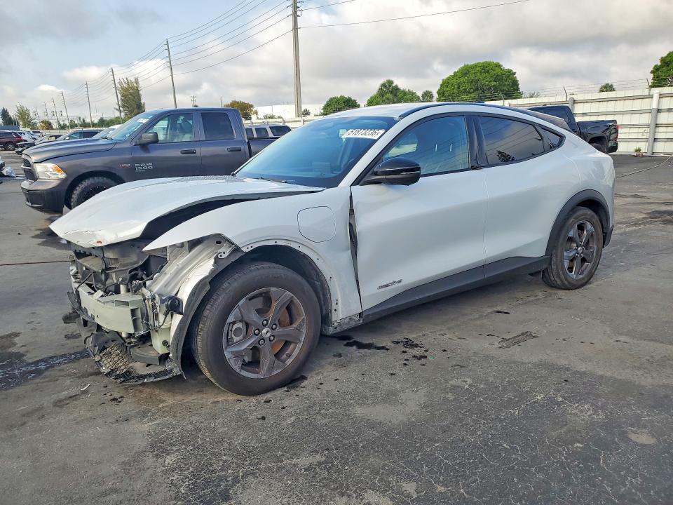 Auction sale of the 2023 Ford Mustang Mach-e, vin: 3FMTK1R48PMA86180, lot number: 51873236