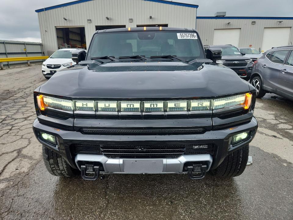 55757396 :رقم المزاد ، 1GT40DDA3SU102318 vin ، 2025 Gmc Hummer Pickup مزاد بيع