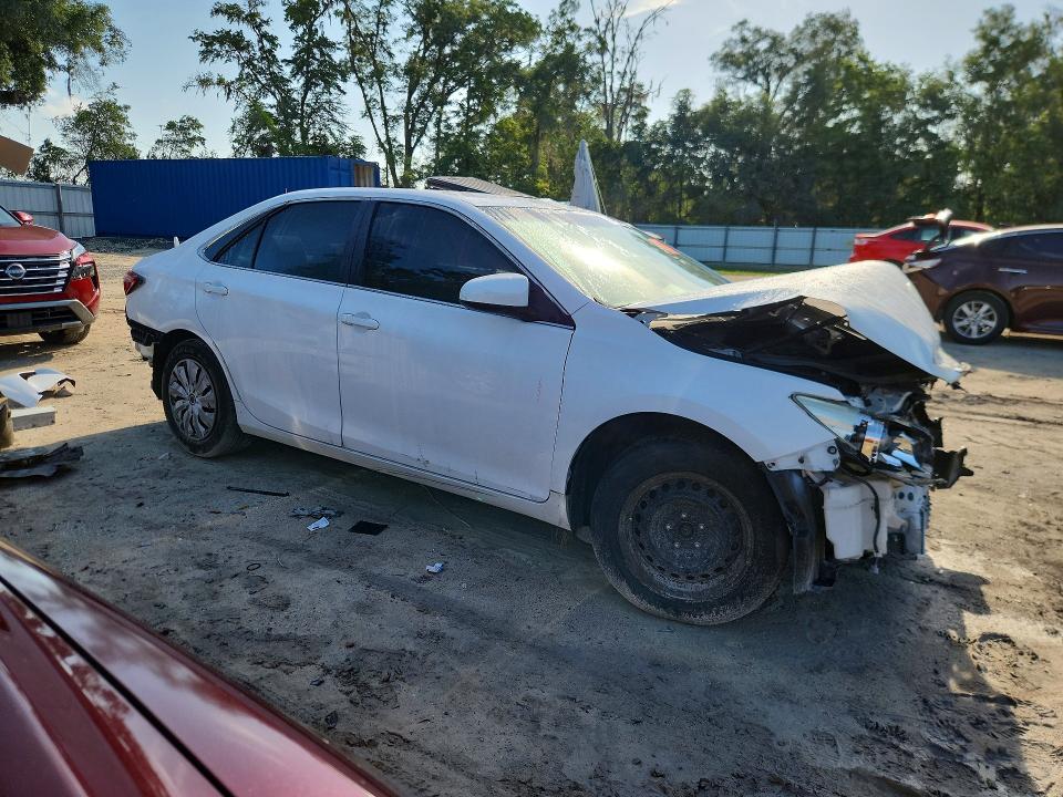 2015 Toyota Camry მანქანა იყიდება აუქციონზე, vin: 4T1BF1FK0FU107620, აუქციონის ნომერი: 53111136