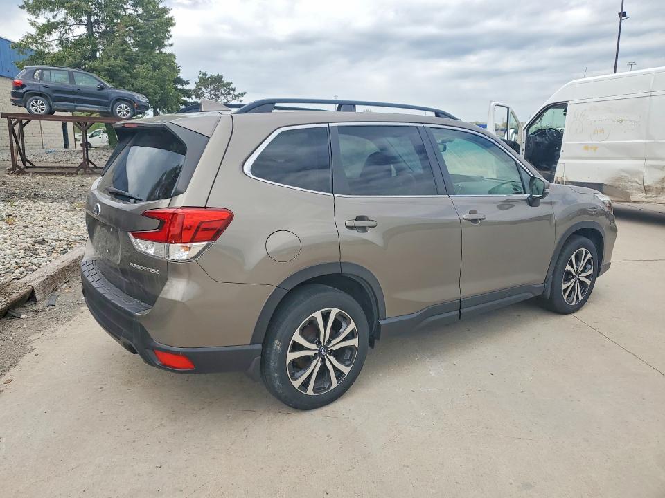 52422606 :رقم المزاد ، JF2SKASC3LH410542 vin ، 2020 Subaru Forester مزاد بيع