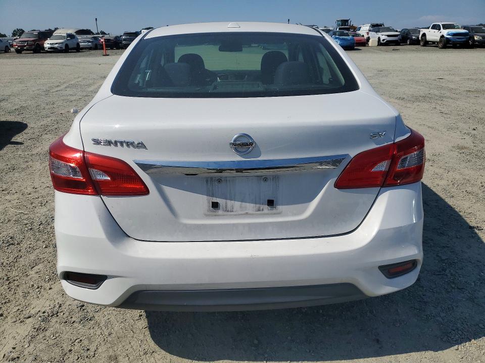 54522886 :رقم المزاد ، 3N1AB7AP6JL639218 vin ، 2018 Nissan Sentra مزاد بيع