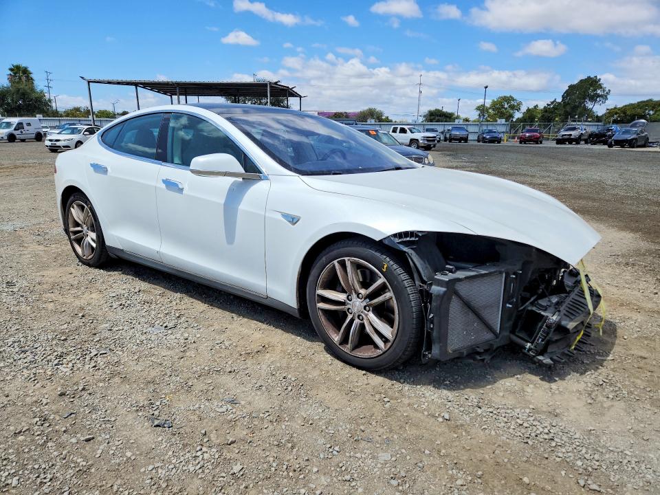 Продаж на аукціоні авто 2015 Tesla Model S, vin: 5YJSA1E28FF118930, номер лоту: 55302926