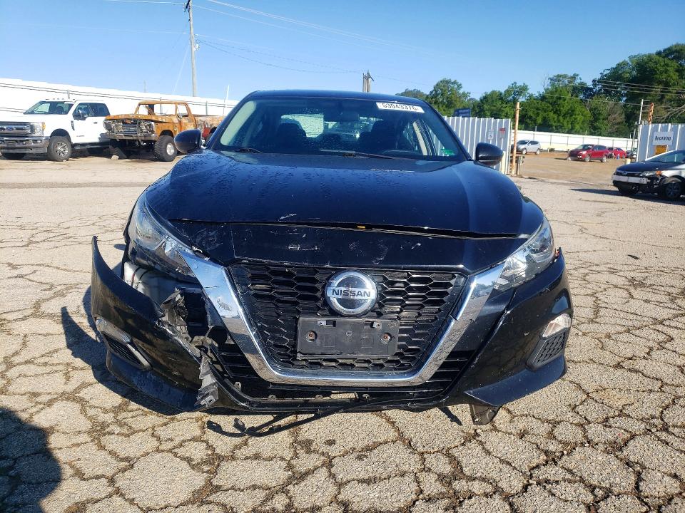 53043376 :رقم المزاد ، 1N4BL4BV6KC215244 vin ، 2019 Nissan Altima مزاد بيع