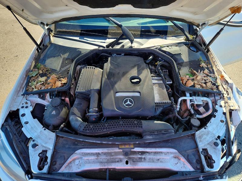 Продажа на аукционе авто 2018 Mercedes-benz C, vin: 55SWF4KB3JU239073, номер лота: 52693076