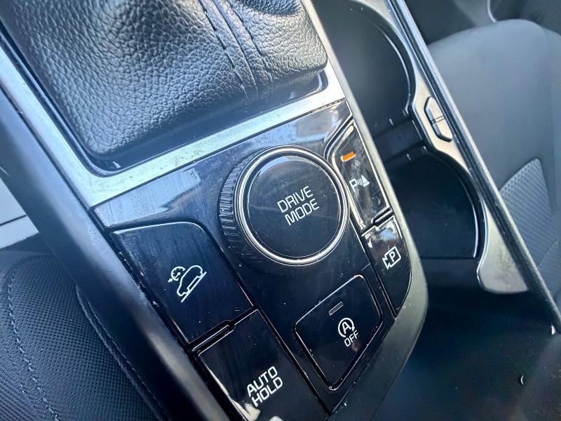 Продажа на аукционе авто 2023 Kia Sportage, vin: KNDPU3AF2P7036877, номер лота: 54214376