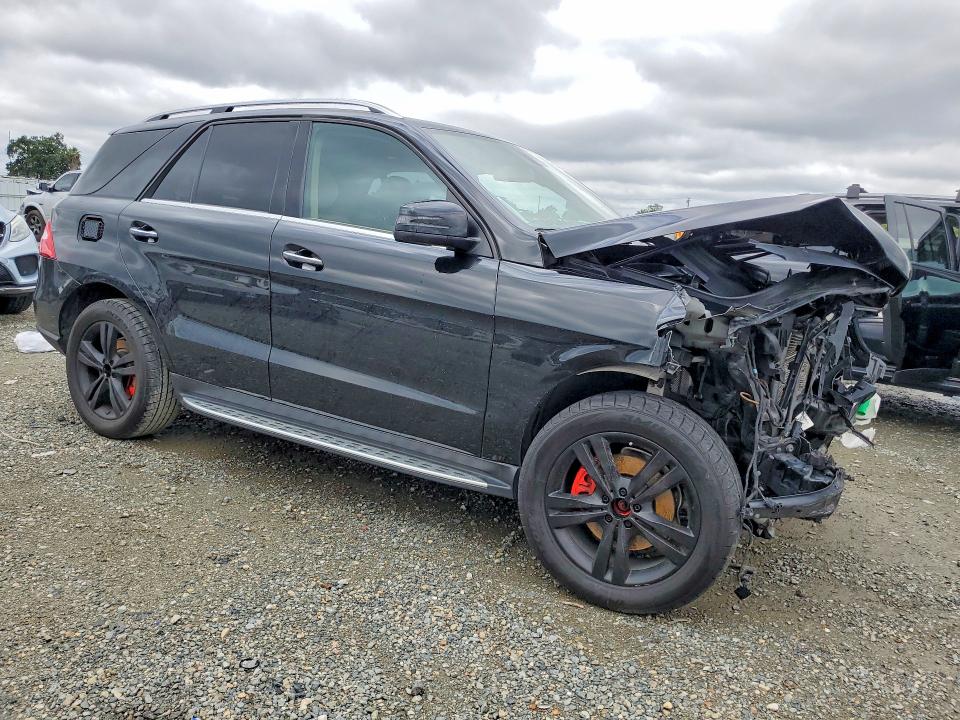 2015 Mercedes-benz Ml მანქანა იყიდება აუქციონზე, vin: 4JGDA5HB9FA605554, აუქციონის ნომერი: 52347556