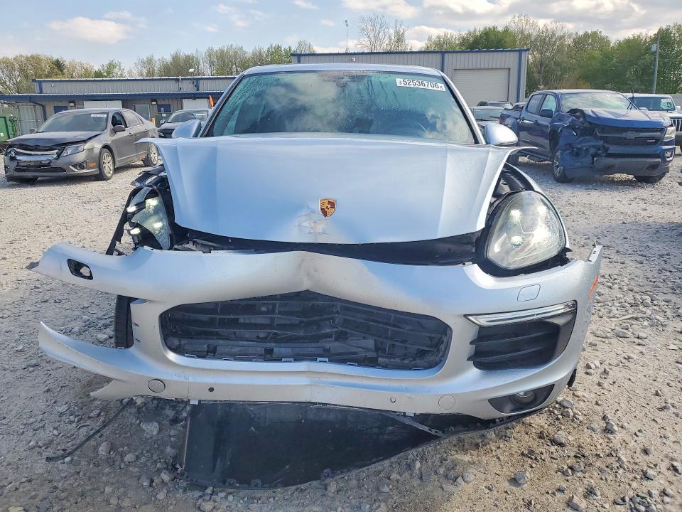 52536706 :رقم المزاد ، WP1AA2A23HKA86481 vin ، 2017 Porsche Cayenne مزاد بيع