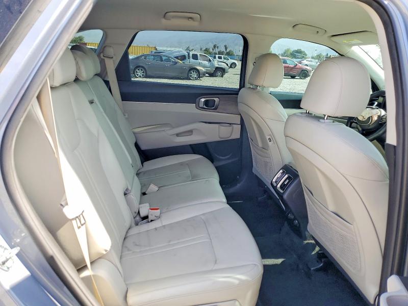 53381166 :رقم المزاد ، 5XYRLDLC7NG108354 vin ، 2022 Kia Sorento مزاد بيع