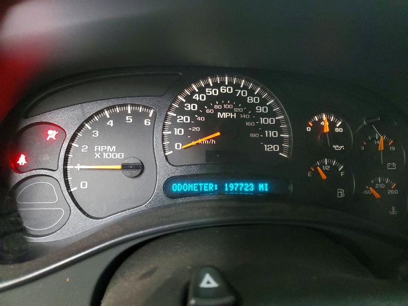 2005 Gmc New Sierra მანქანა იყიდება აუქციონზე, vin: 2GTEK19BX51351729, აუქციონის ნომერი: 52871996