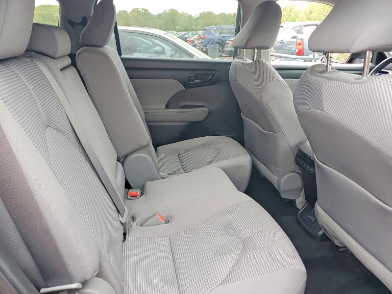 Aukcja sprzedaży 2022 Toyota Highlander, vin: 5TDBZRBH2NS206401, numer aukcji: 52374066
