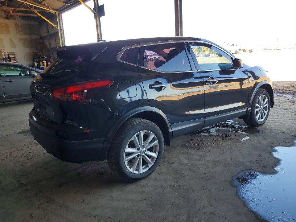 2018 Nissan Rogue Sport მანქანა იყიდება აუქციონზე, vin: JN1BJ1CPXJW188001, აუქციონის ნომერი: 52770966