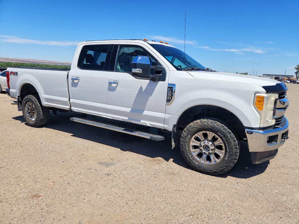 52944246 :رقم المزاد ، 1FT7W2B63JEC41839 vin ، 2018 Ford F250 مزاد بيع