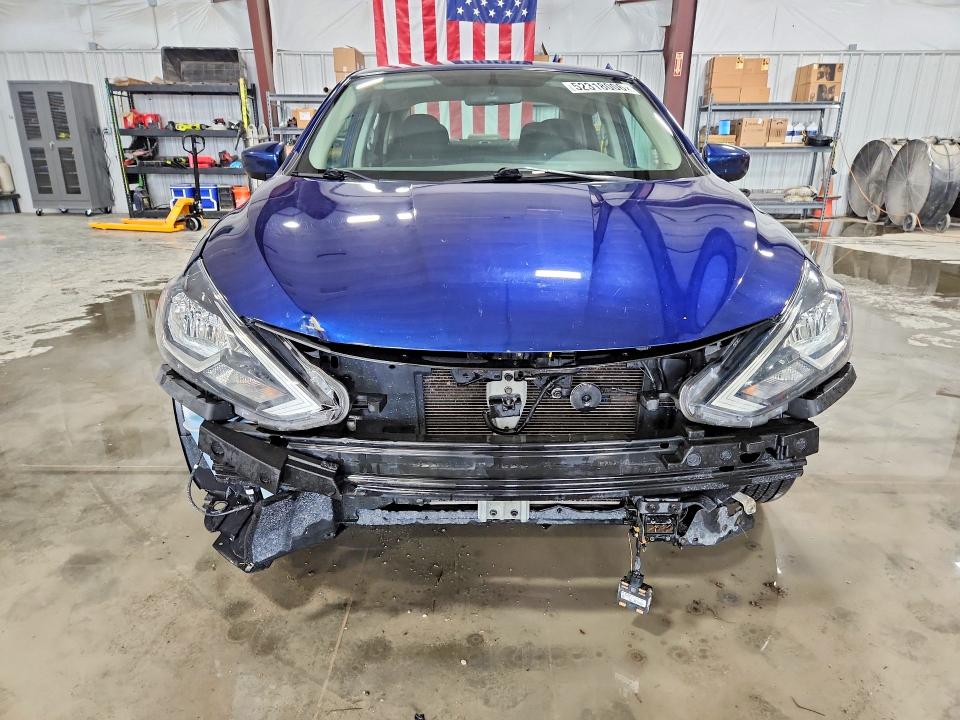 52318006 :رقم المزاد ، 3N1AB7AP3JL658275 vin ، 2018 Nissan Sentra مزاد بيع