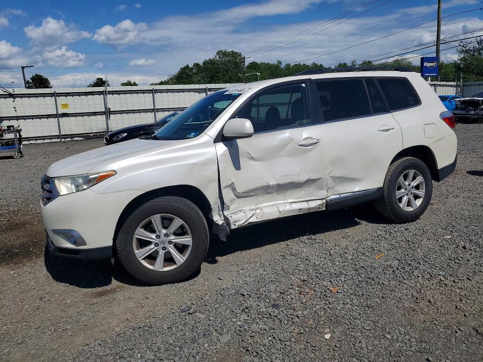 2013 Toyota Highlander მანქანა იყიდება აუქციონზე, vin: 5TDBK3EH3DS199731, აუქციონის ნომერი: 55391466