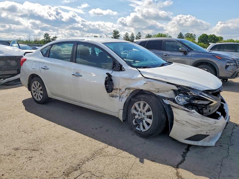 Продаж на аукціоні авто 2017 Nissan Sentra, vin: 3N1AB7AP4HY213783, номер лоту: 53698086