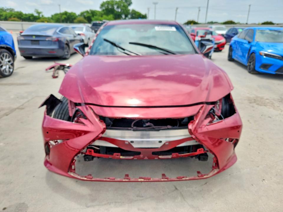 54088606 :رقم المزاد ، 58AD21B11LU012456 vin ، 2020 Lexus Es مزاد بيع