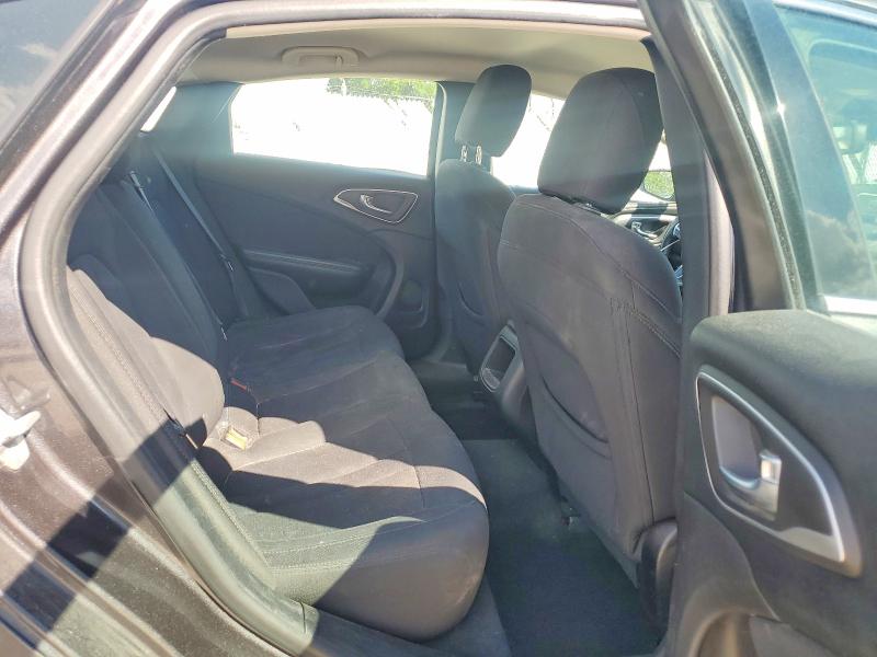 55283966 :رقم المزاد ، 1C3CCCABXFN526657 vin ، 2015 Chrysler 200 مزاد بيع