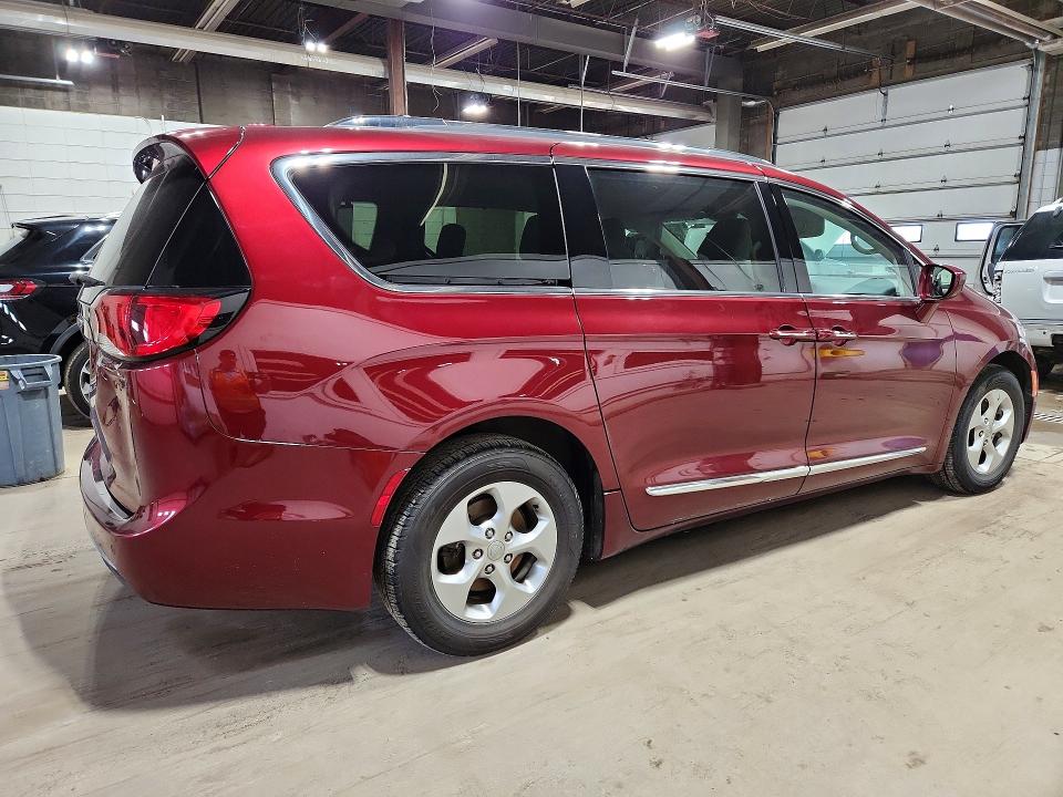 2017 Chrysler Pacifica მანქანა იყიდება აუქციონზე, vin: 2C4RC1EG7HR560187, აუქციონის ნომერი: 54505216