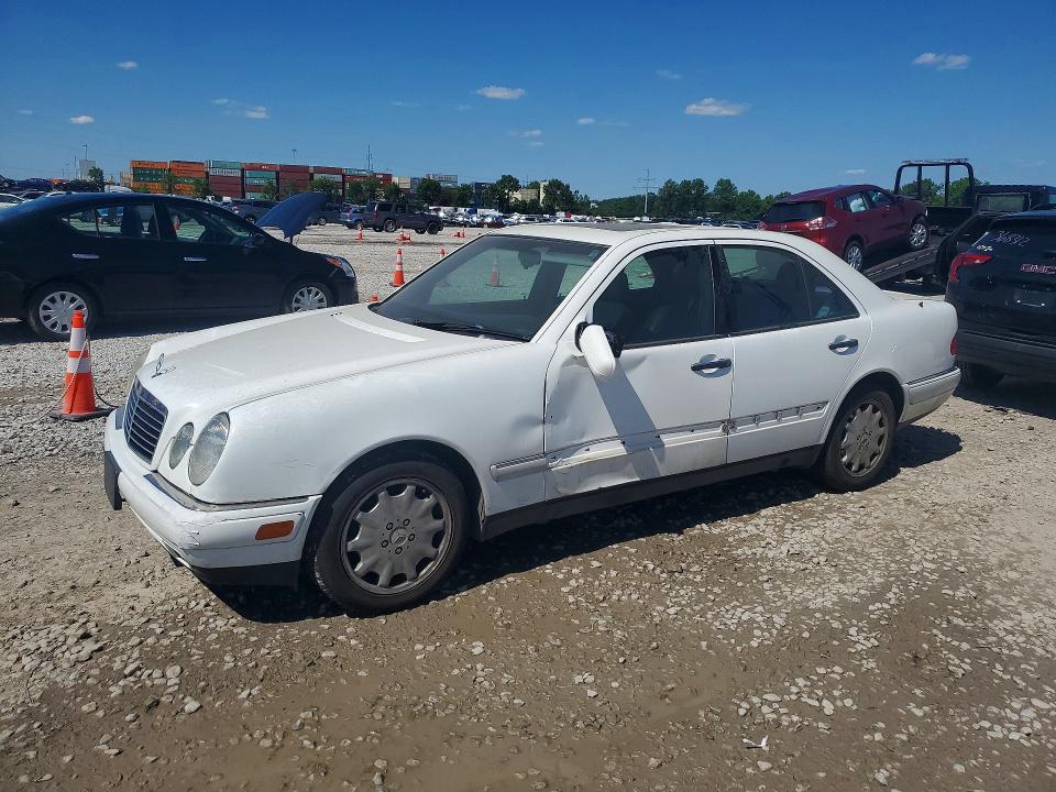 Продажа на аукционе авто 1996 Mercedes-benz E, vin: WDBJF55FXTJ003286, номер лота: 55512906
