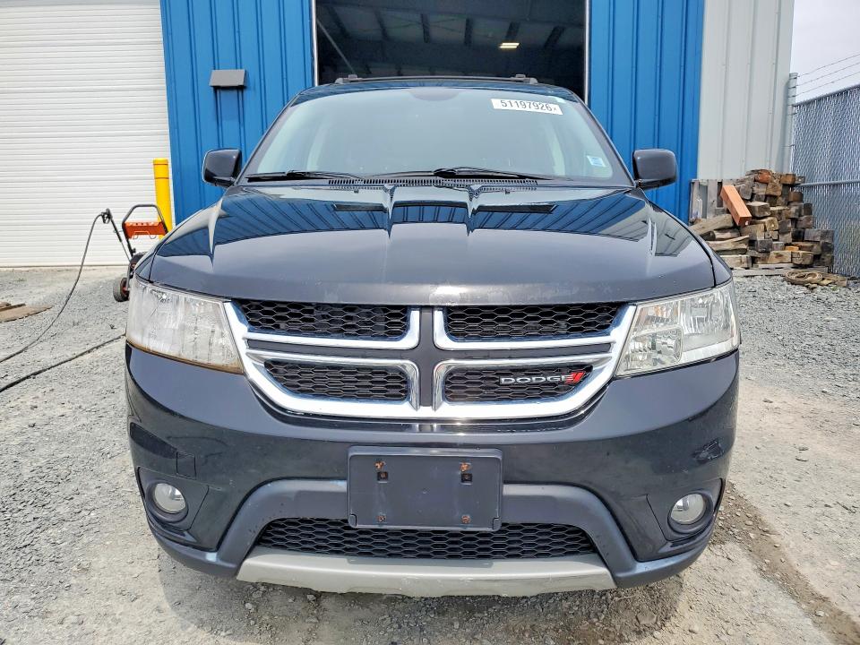 51197926 :رقم المزاد ، 3C4PDCCG9FT530136 vin ، 2015 Dodge Journey مزاد بيع