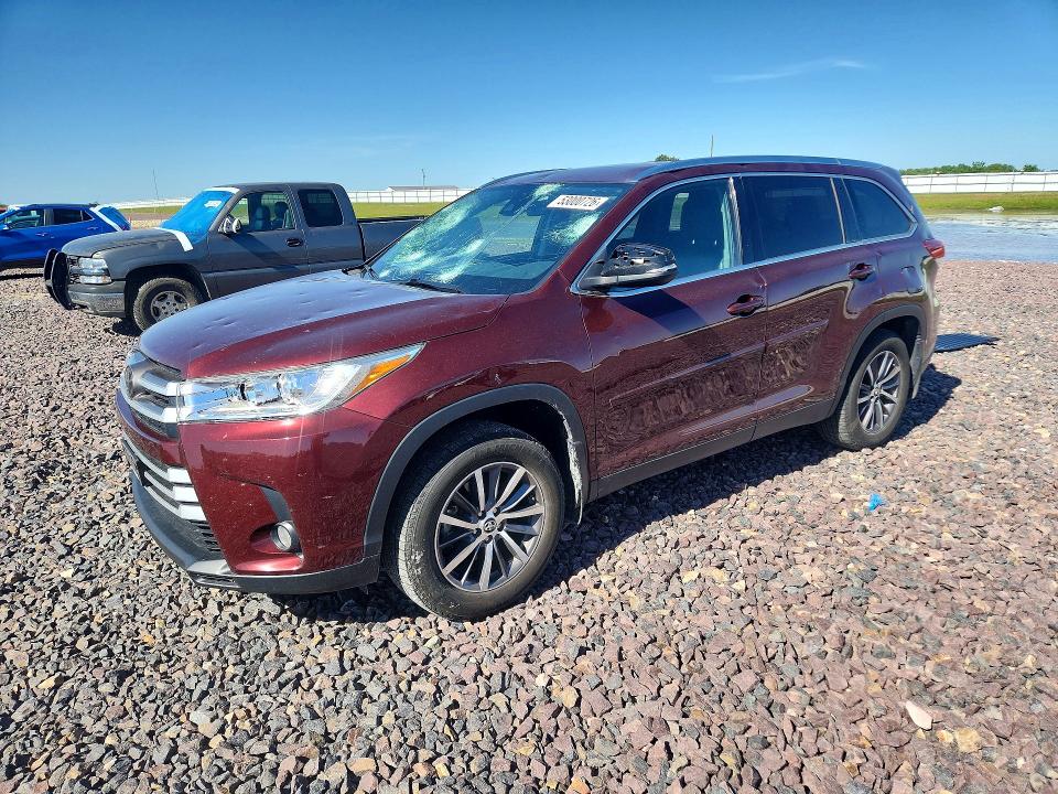 53000726 :رقم المزاد ، 5TDJZRFH1KS953151 vin ، 2019 Toyota Highlander مزاد بيع