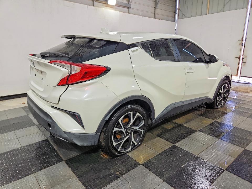 2018 Toyota C-hr მანქანა იყიდება აუქციონზე, vin: NMTKHMBX1JR009564, აუქციონის ნომერი: 54106476