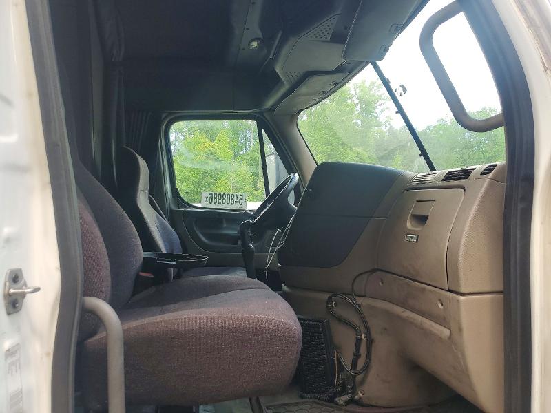 Продажа на аукционе авто 2015 Freightliner Cascadia 125, vin: 1FUJGLDV7FLGF3740, номер лота: 54808986