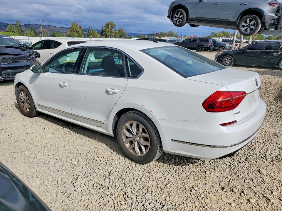 Продажа на аукционе авто 2016 Volkswagen Passat, vin: 1VWAT7A37GC051451, номер лота: 52369046