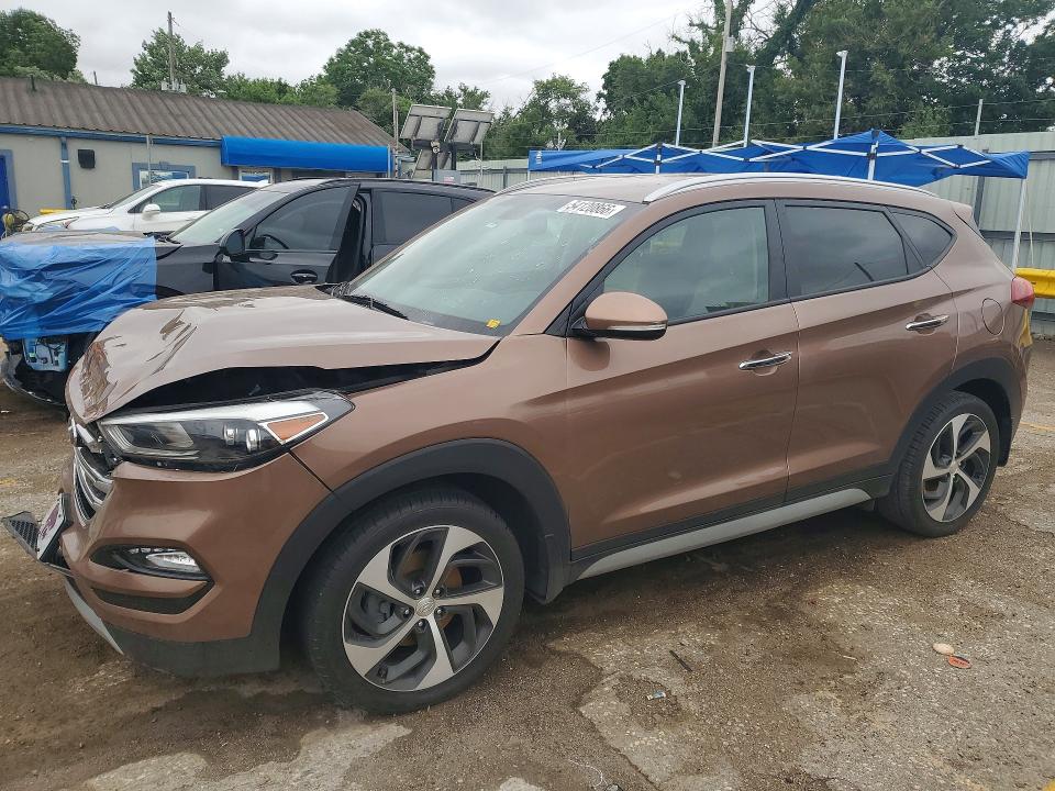 54120866 :رقم المزاد ، KM8J33A27HU385084 vin ، 2017 Hyundai Tucson مزاد بيع