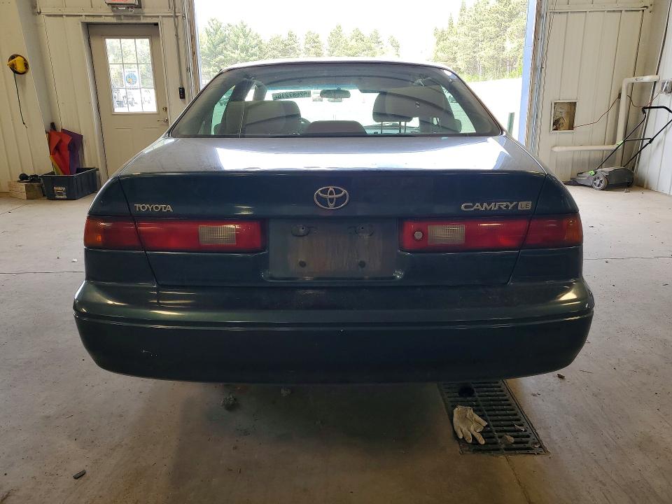 Продажа на аукционе авто 1998 Toyota Camry, vin: 4T1BG22K8WU852690, номер лота: 52687216