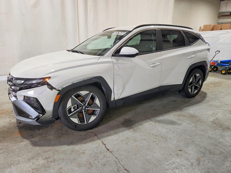 2025 Hyundai Tucson მანქანა იყიდება აუქციონზე, vin: 5NMJB3DE6SH549727, აუქციონის ნომერი: 52579836