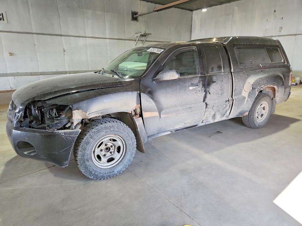 52537506 :رقم المزاد ، 1Z7HC22KX8S609637 vin ، 2008 Mitsubishi Raider مزاد بيع